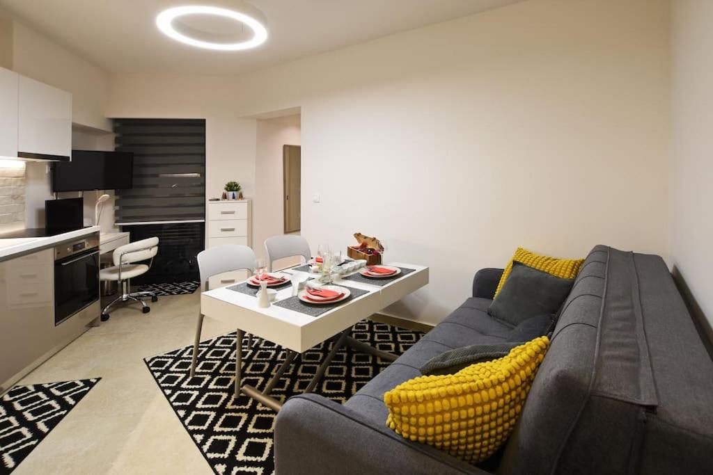 Uni Cozy City Apartment Rhodes City Eksteriør bilde